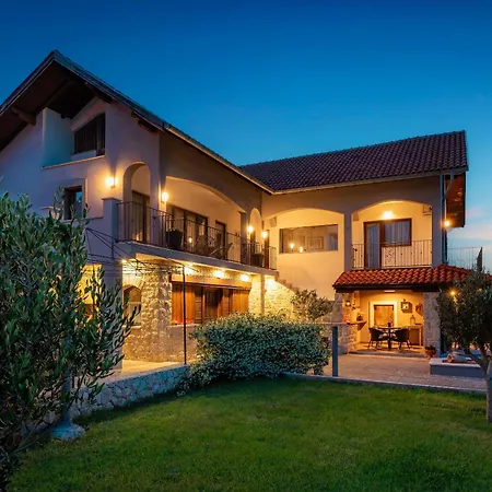 Kamenia Villa *