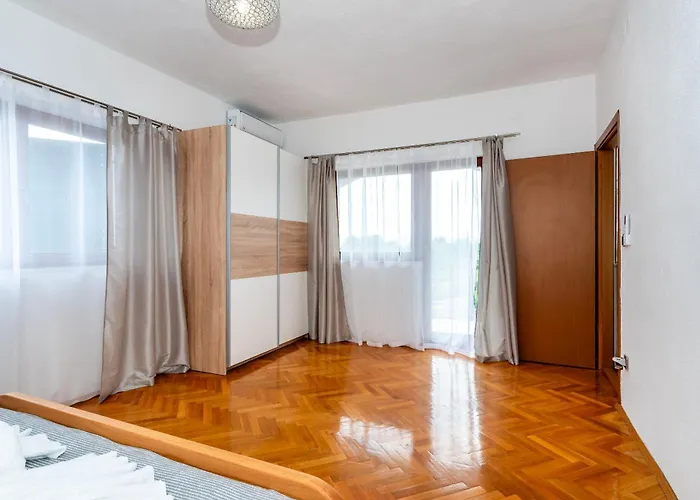 Kamenia Villa Drniš